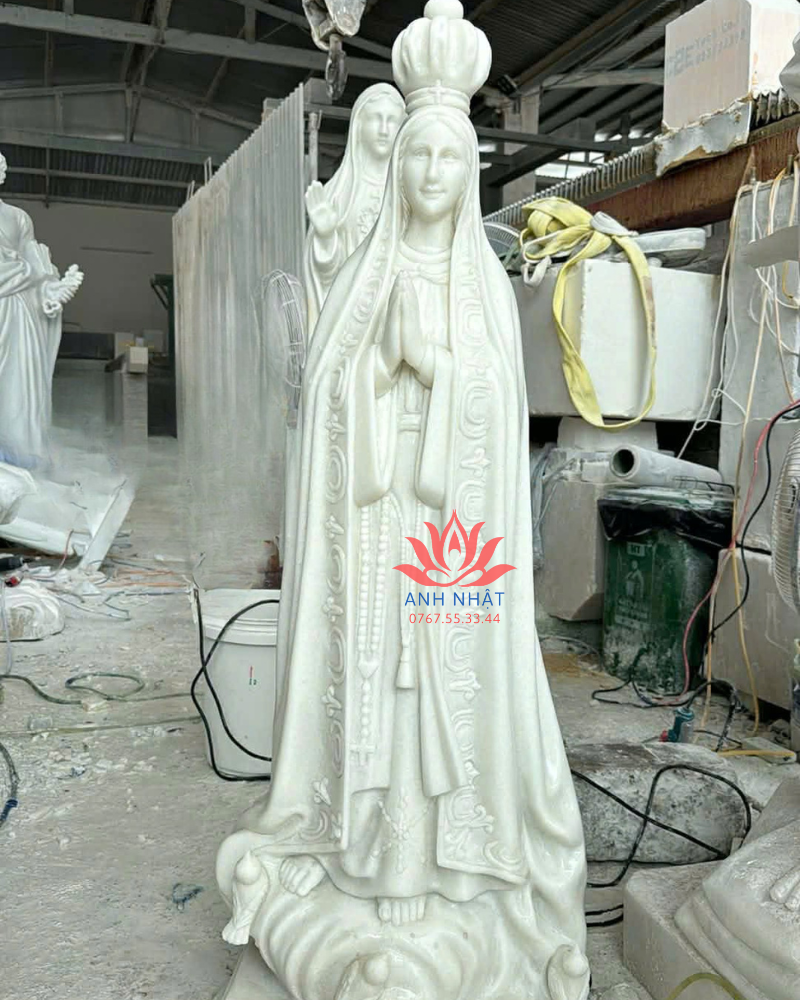 Tượng Công giáo — ảnh tham khảo